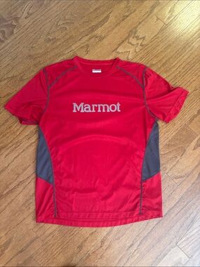 Marmont size extra large red and gray dry fit shirt